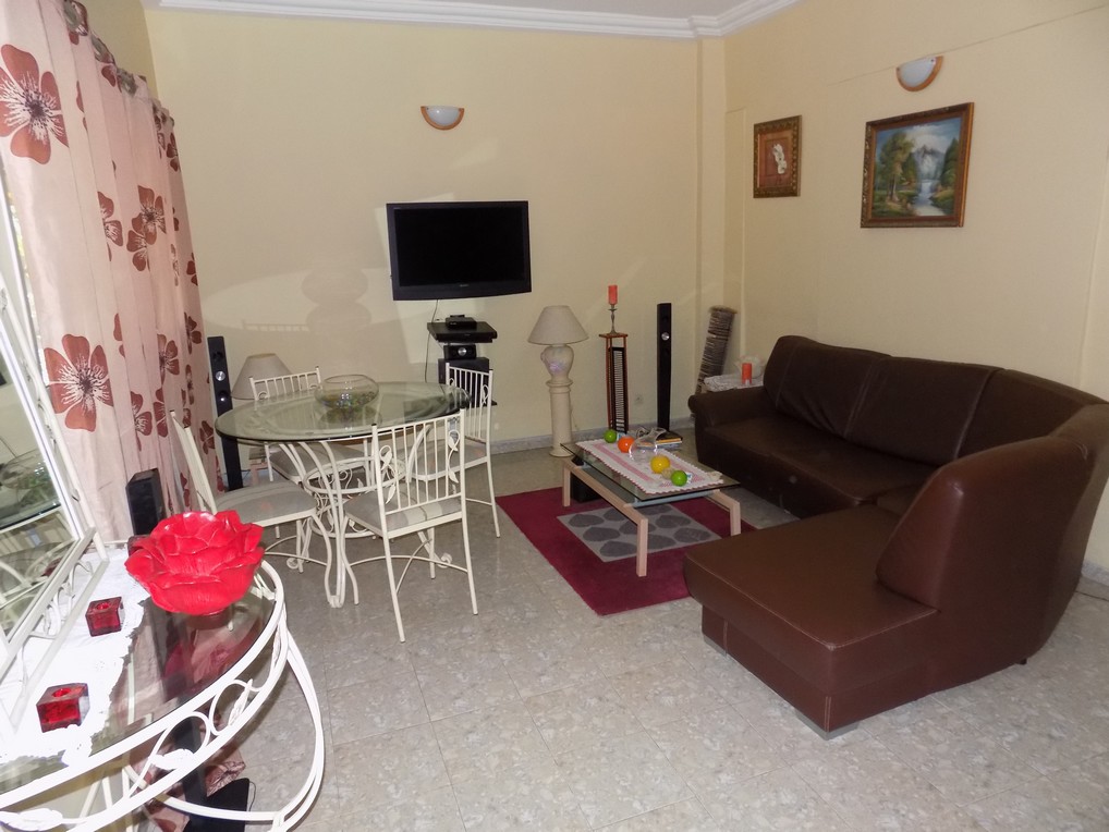 LOCATION AUBERGE DE VRIDI CITE CHAMBRE 8