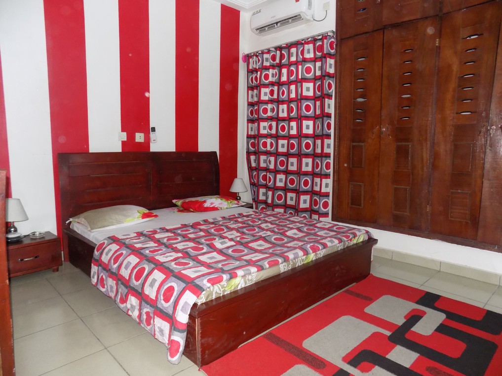 Location Yopougon Studio simple