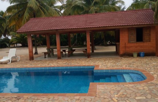 VILLA A VENDRE A ASSINIE