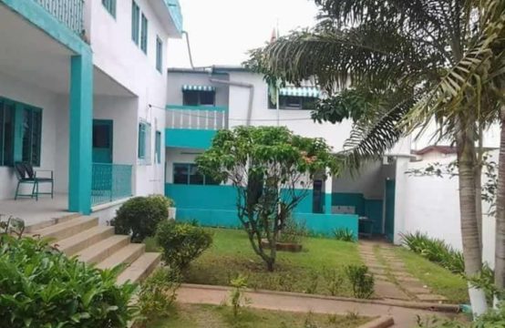 GRANDE ECOLE A VENDRE AU DEUX PLATEAUX